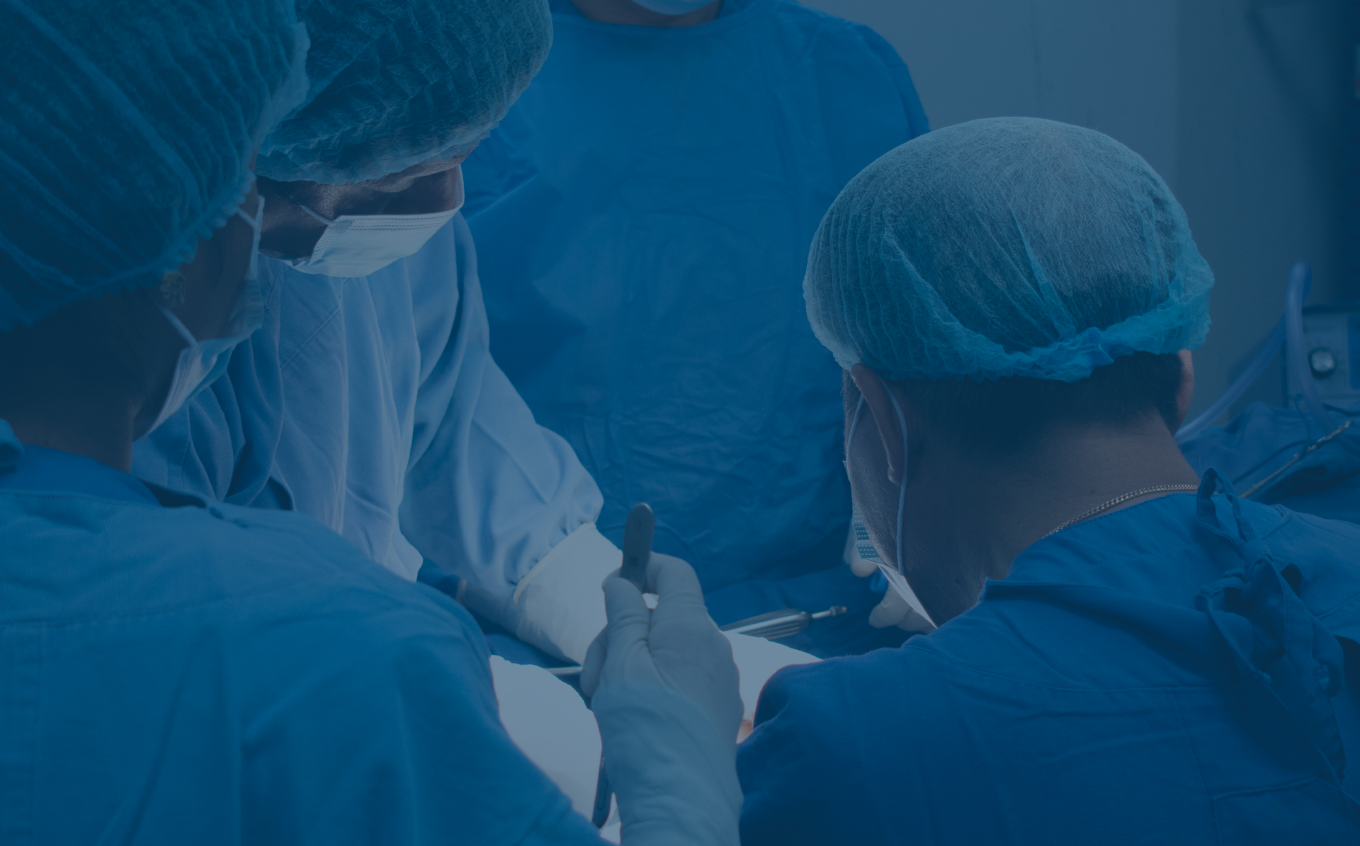 Equipo quirúrgico de Arthrosalud